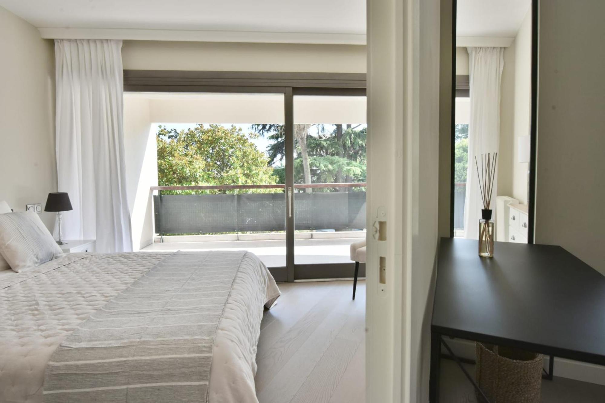 Cannes - 2-Br Flat 15-Min Walk To The Beaches Экстерьер фото